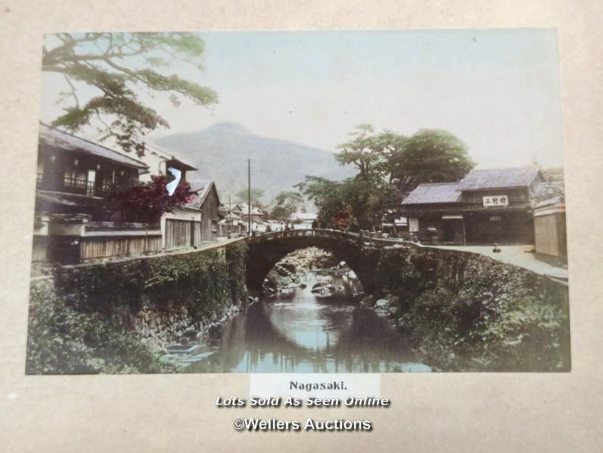 *FINE JAPANESE MEIJI PERIOD 1868-1912 RED LACQUER ALBUM 50 HAND COLOURED PHOTOS - Image 18 of 19