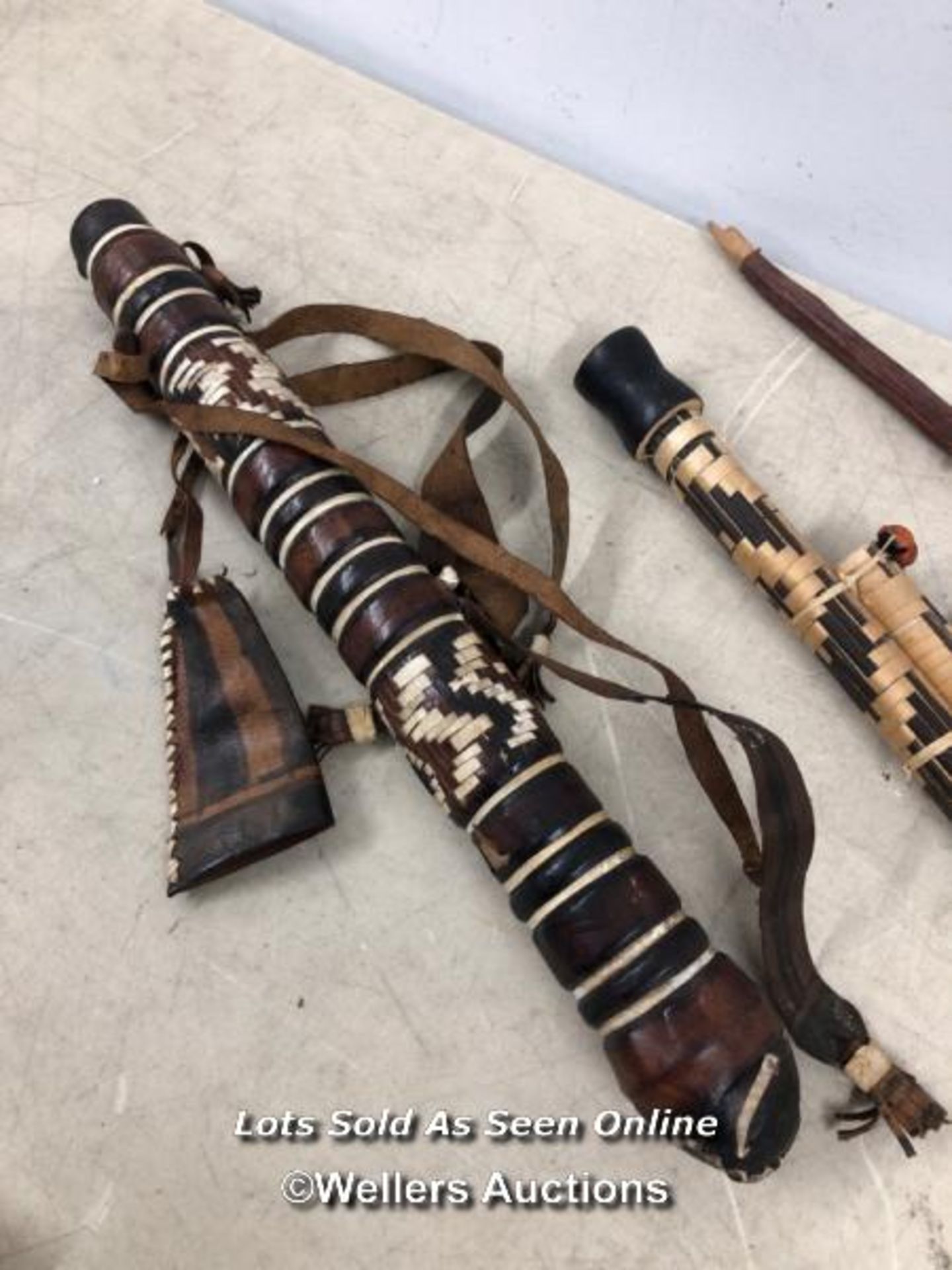 ETHNIC BOW WITH QUIVER - Image 2 of 3