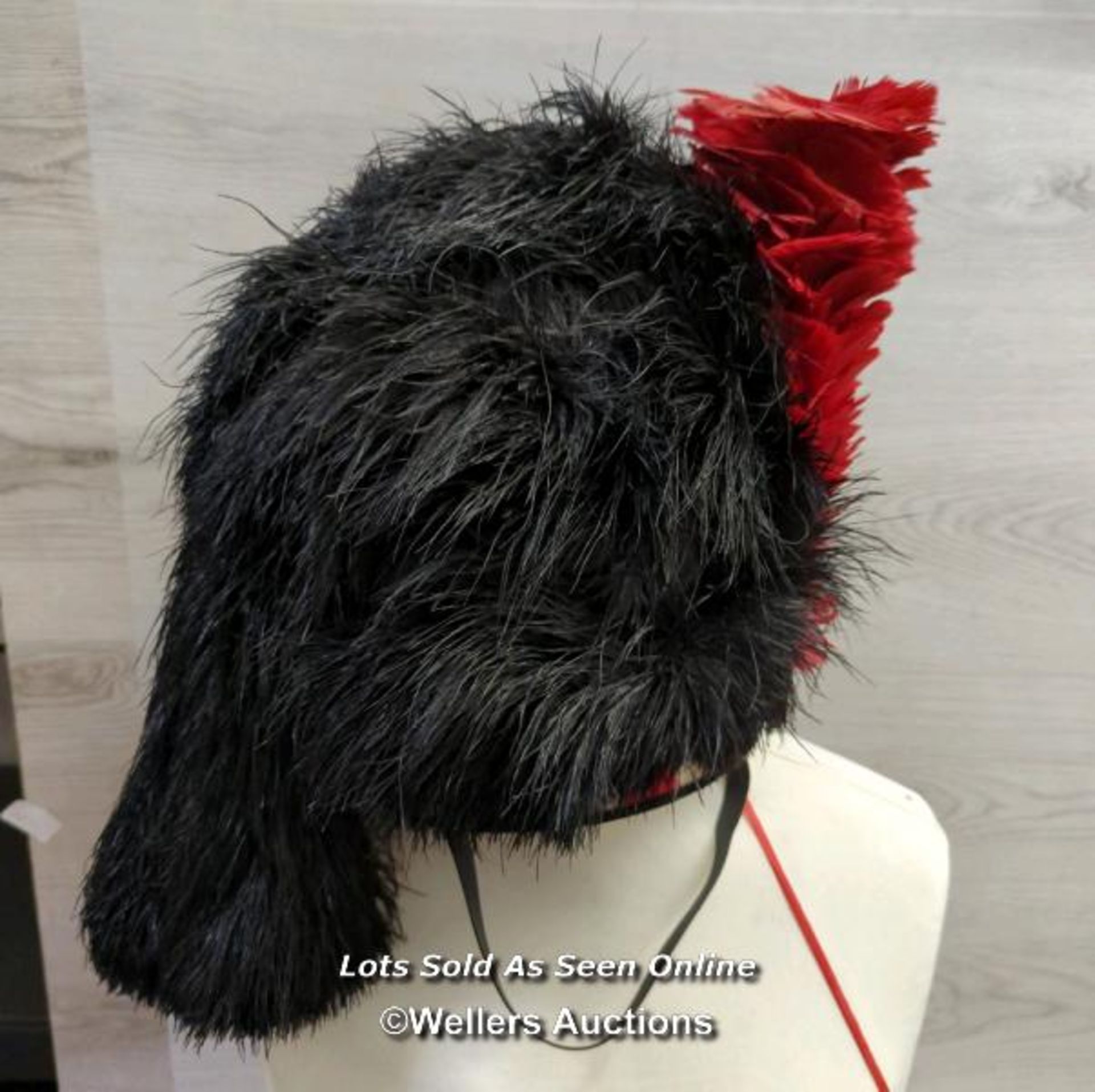 *VINTAGE SCOTTISH MILITARY PIPERS OSTRICH FEATHER BONNET , BLACK WATCH