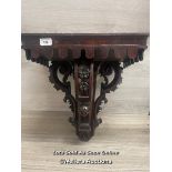 *VICTORIAN MAHOGANY DISPLAY WALL BRACKET, 42 X 45 X 29CM