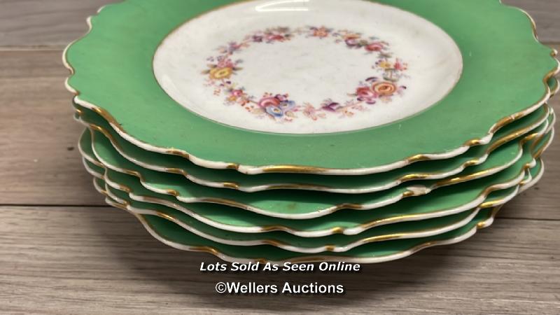 RIDGWAY PORCELAIN PART DINNER SERVICE OF SIX DINNER PLATES, OVAL SERVING PLATE AND TUREEN, SOME - Image 2 of 8