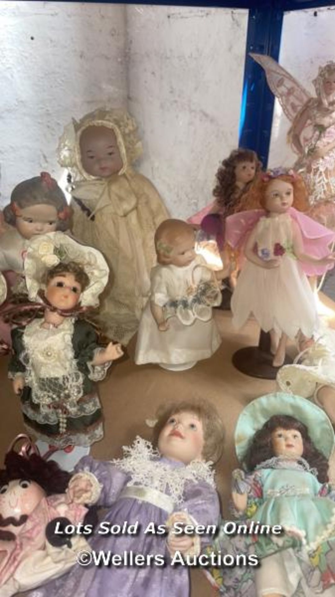 QUANTITY OF ASSORTED DOLLS OF DIFFERENT MAKES, SHAPES AND SIZES - Image 4 of 6