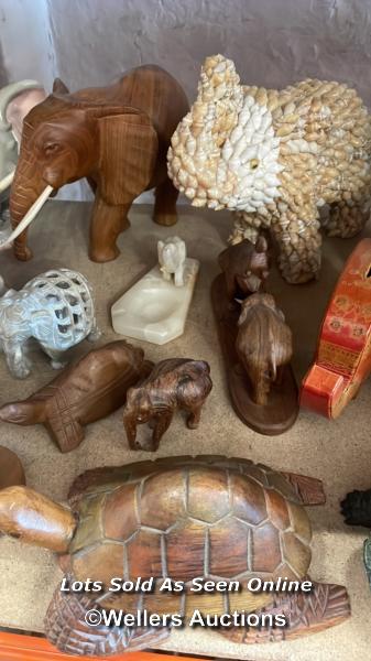 ASSORTED BRIC-A-BRAC INCLUDING COLLECTABLE ELEPHANTS AND WOODEN ANIMALS - Image 2 of 4