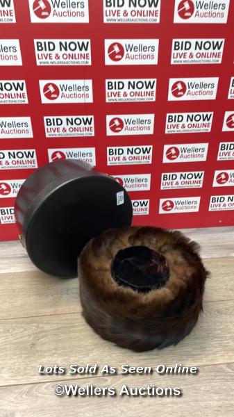 *JEWISH FUR HAT SHTREIMEL RELIGEOUS HAT IN CASE