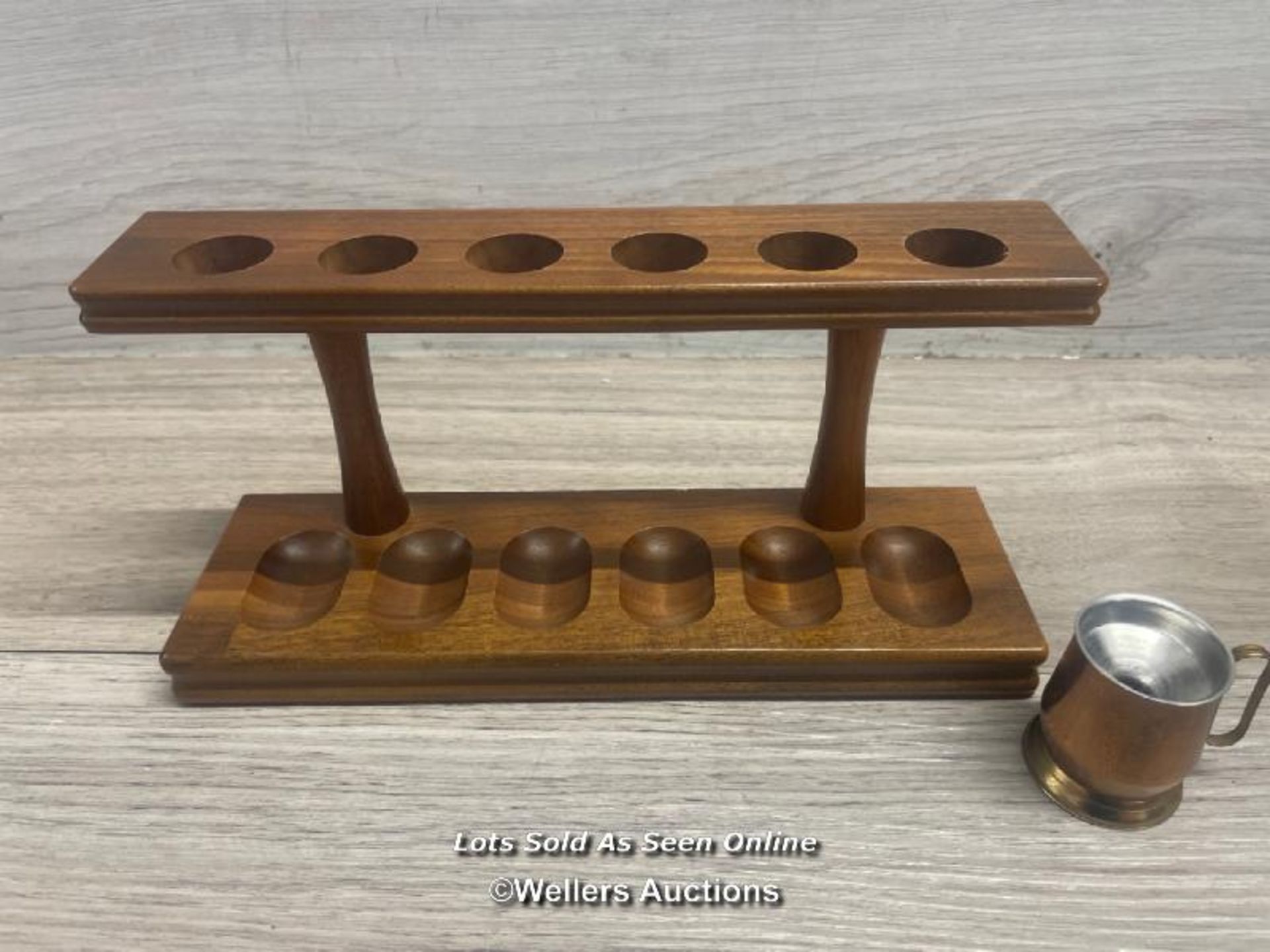 *SMALL SMOKING PIPE DISPLAY STAND AND TOBACCO POT