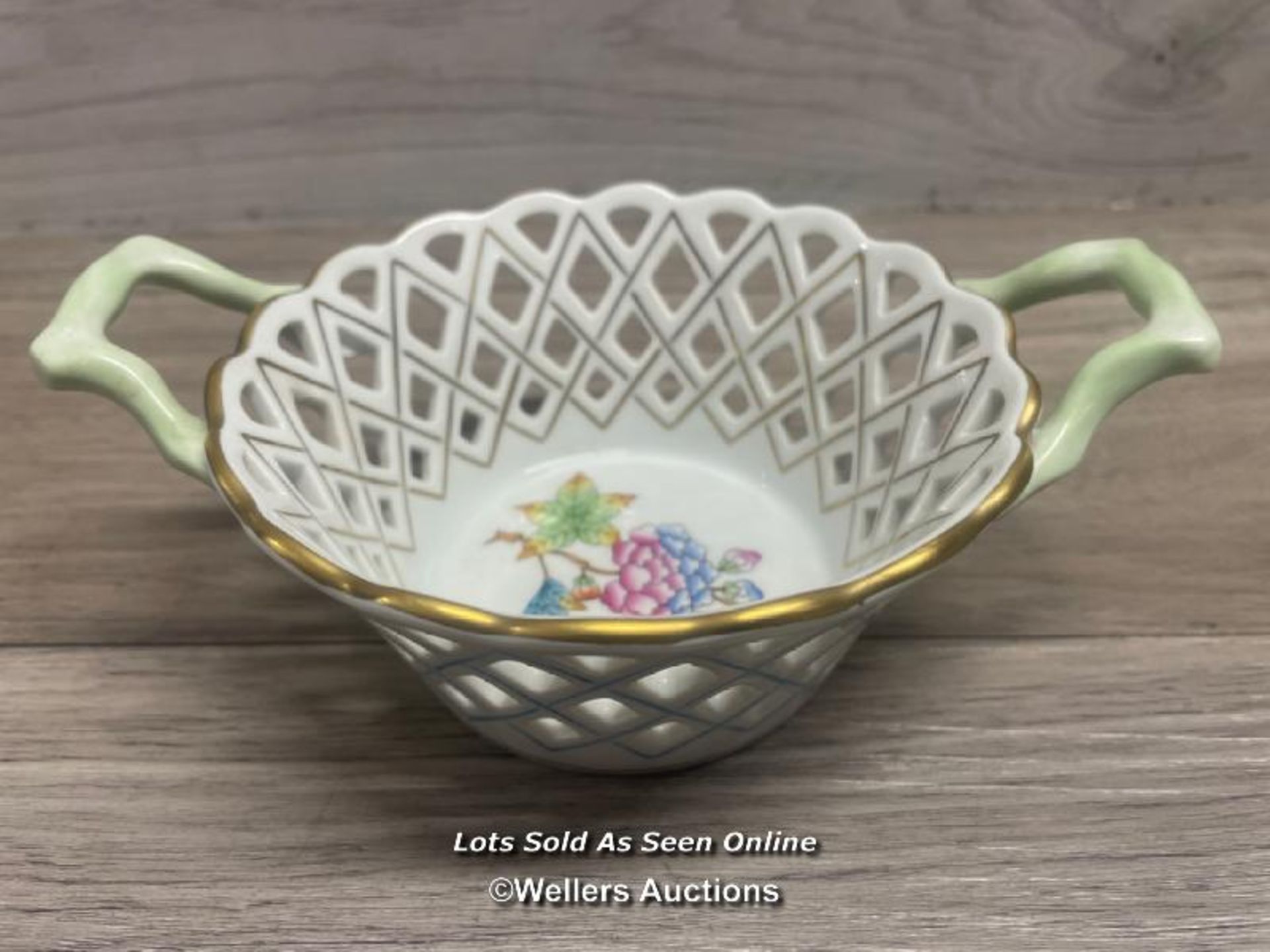 HEREND PEARCED CERAMIC BASKET, 6CM HIGH, 13CM DIAMETER