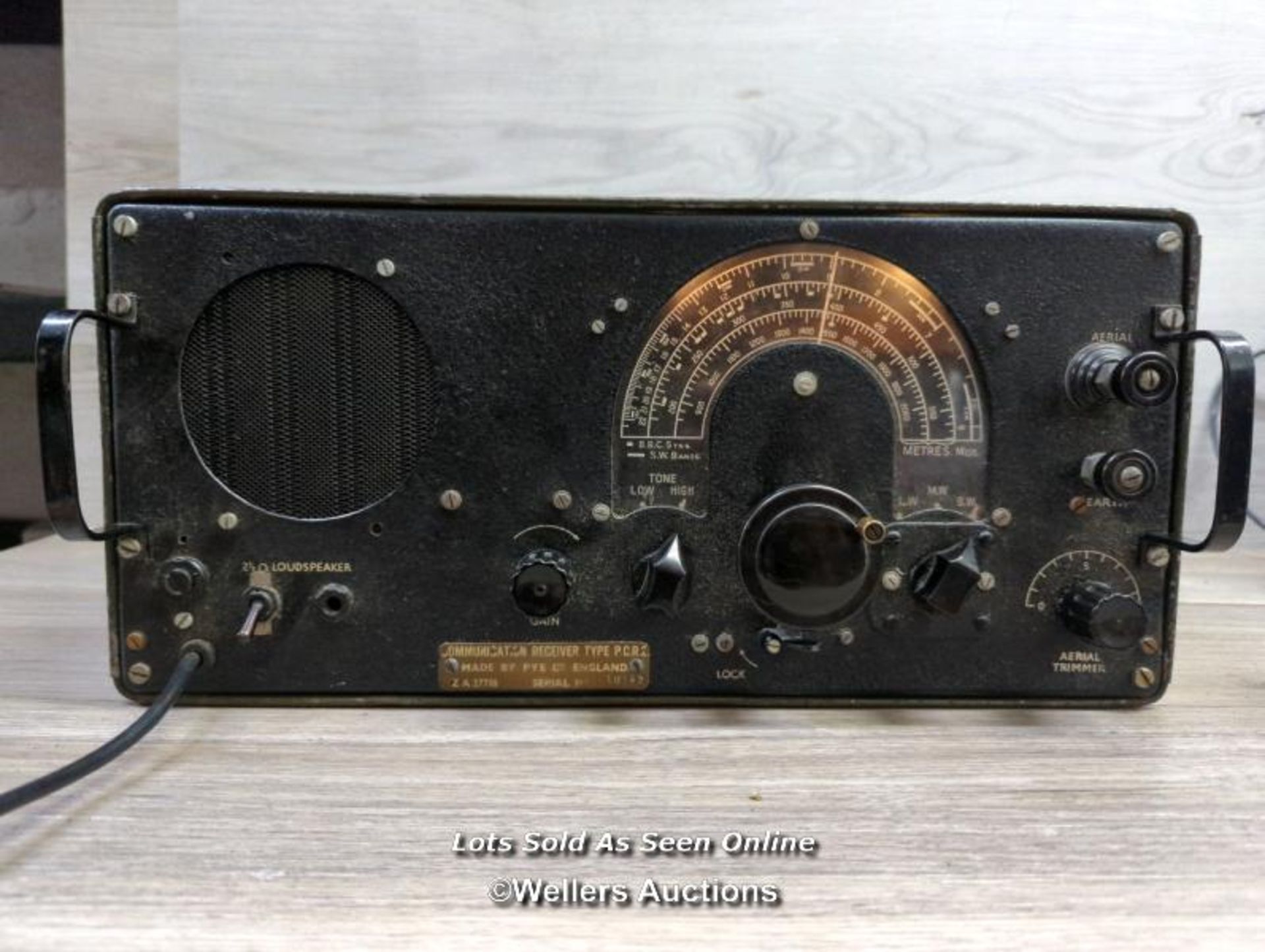 *WW2 BRITISH MILITARY RADIO COMMUNICATION RECEIVER, PYE A. 27718 P.C.R - Image 2 of 10