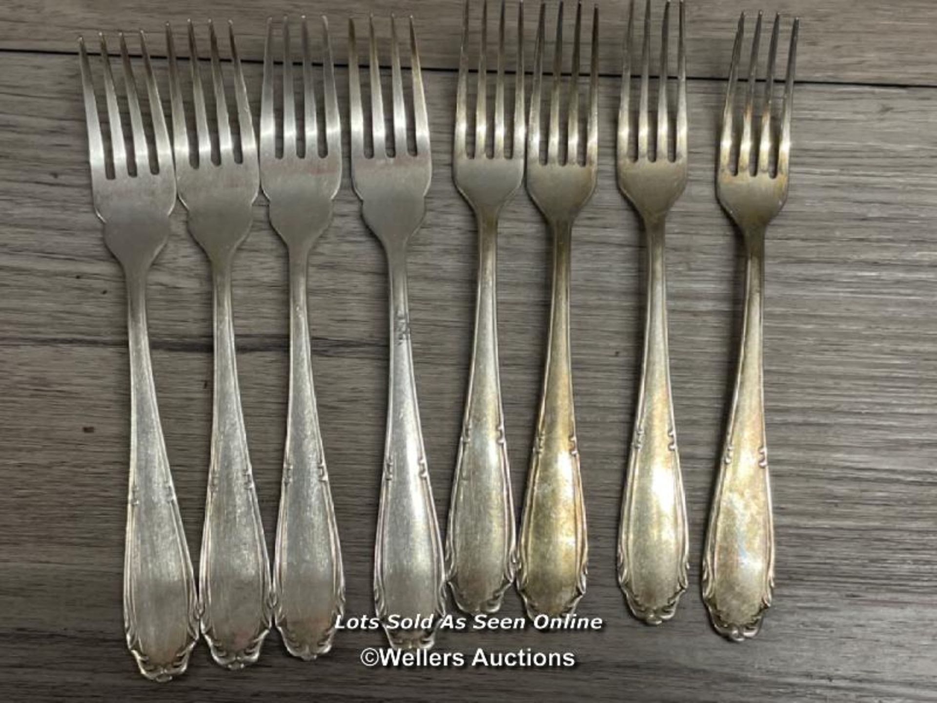 ASSORTED CONTINTENTAL & STERLING SILVER AND SILVER PLATE CUTLERY, PRE - WAR, TOTAL WEIGHT 65 TROY OZ - Image 10 of 27