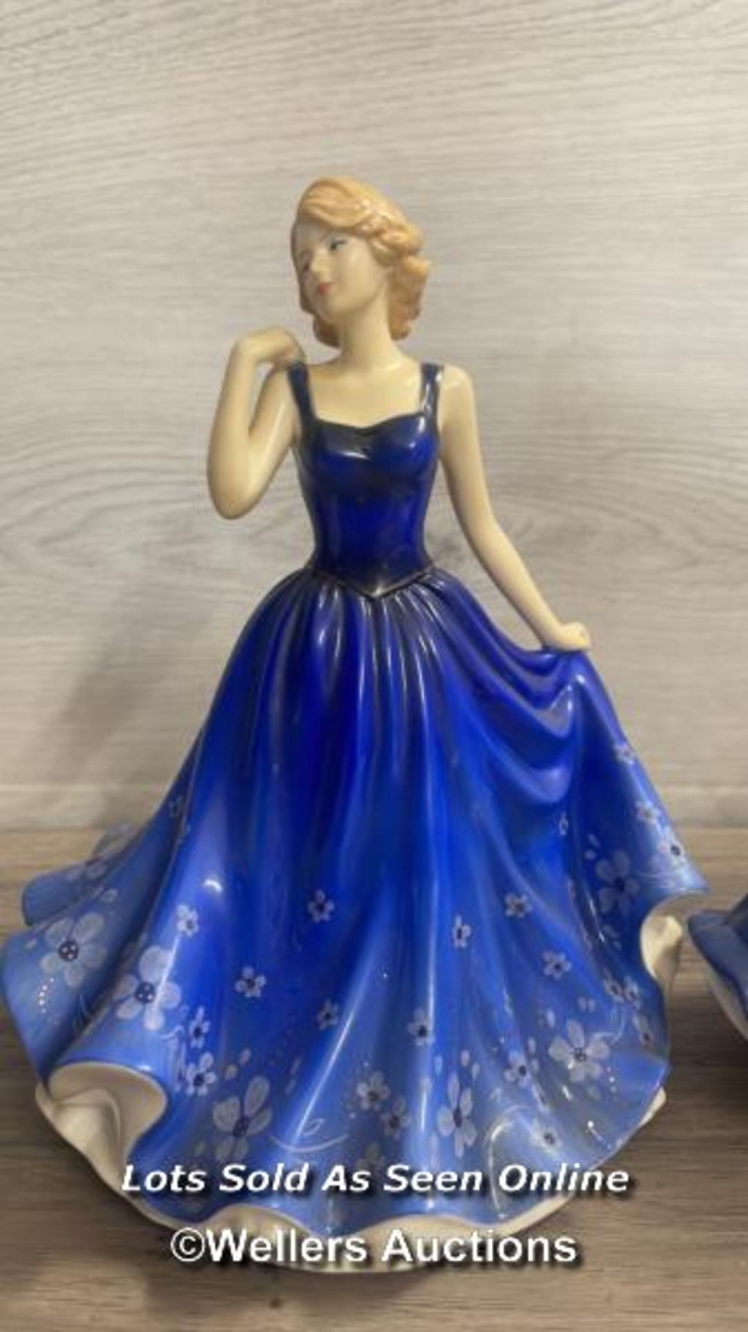 FOUR ROYAL DOULTON FIGURINES - HANNAH, DENISE, ELAINE AND CHRISTMAS DAY 2007 - Bild 4 aus 9