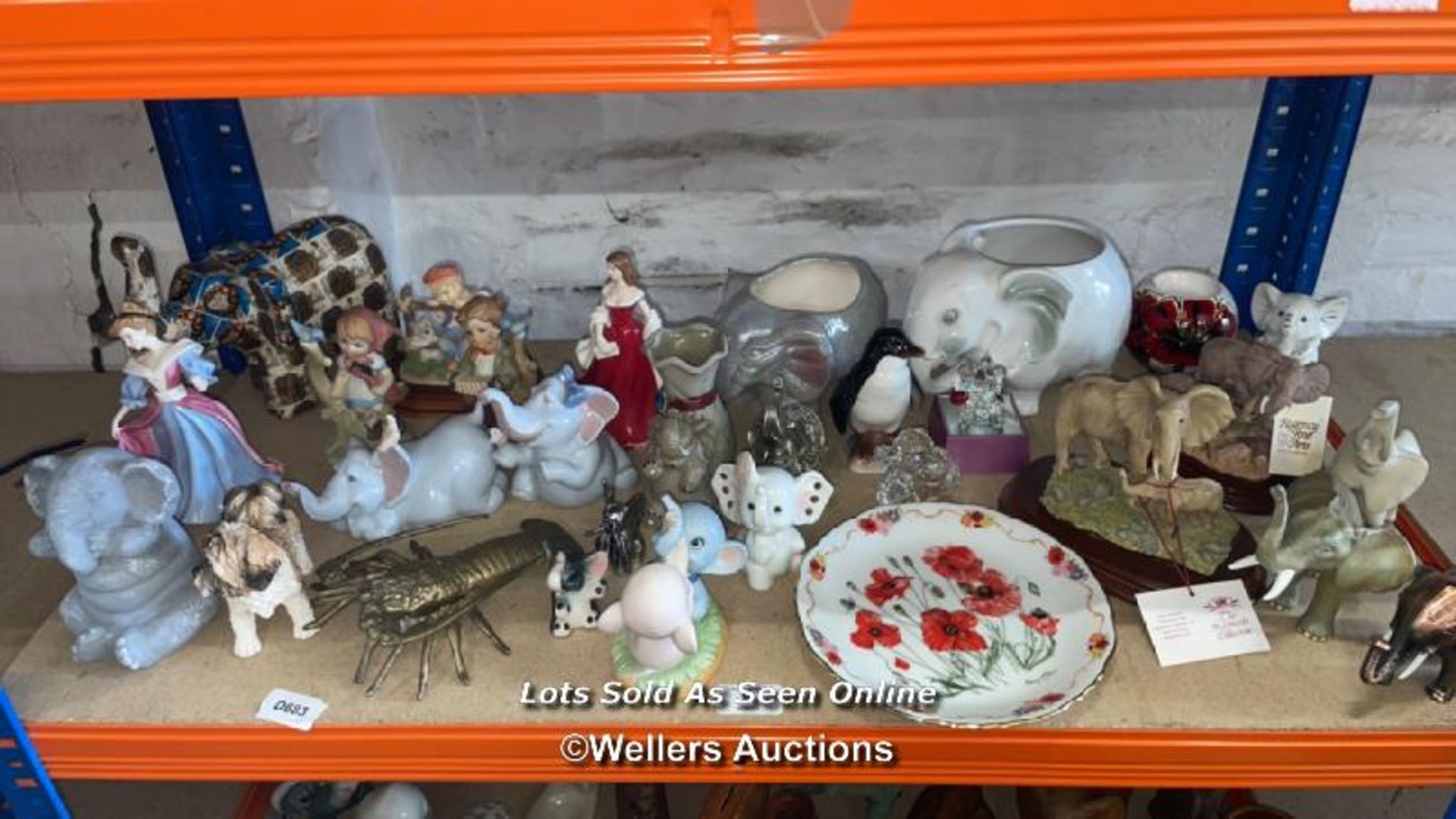 ASSORTED BRIC-A-BRAC INCLUDING MAINLY COLLECTABLE ELEPHANTS