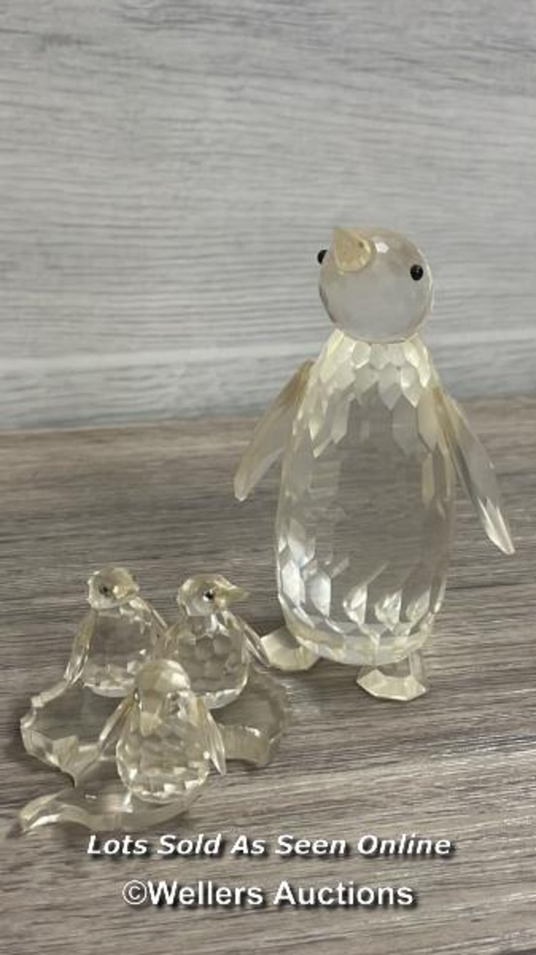 COLLECTION OF SWAROVKI FIGURINES MOSTLY ANIMALS INCLUDING PANDA'S, PENGUINE FAMILY AND HORSE, - Image 3 of 11