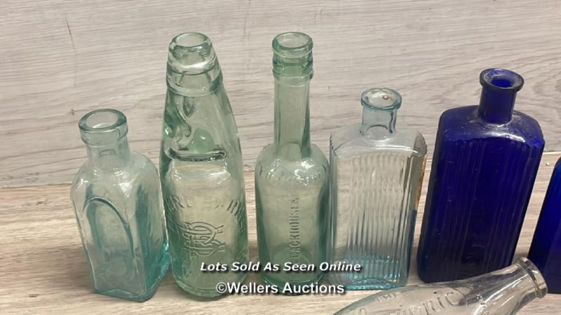 ASSORTED APOTHECARY BOTTLES - Image 4 of 4