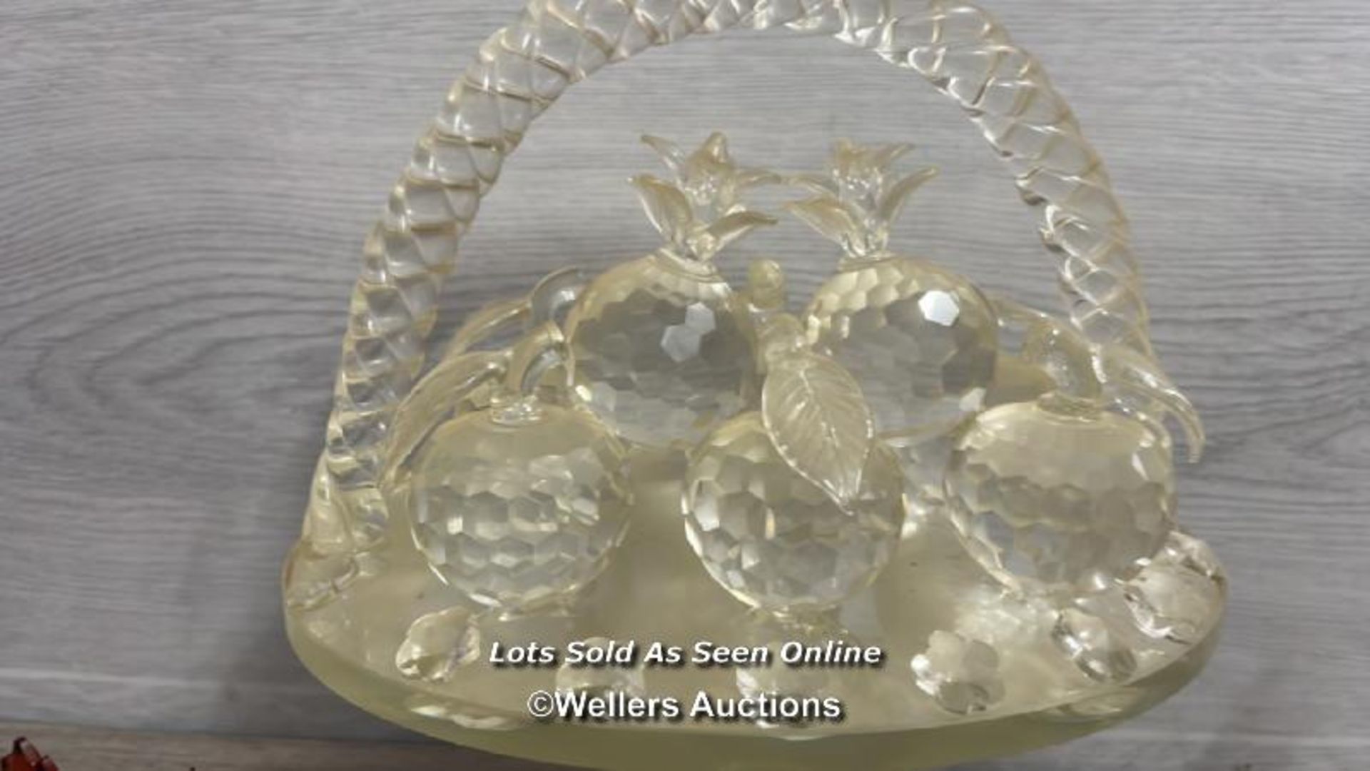 CUT GLASS FRUIT AND ANIMAL ORNAMENTS (7) - Image 2 of 4