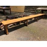 *OAK GYMNASIUM BENCH WITH 4 FEET - 3.5M L