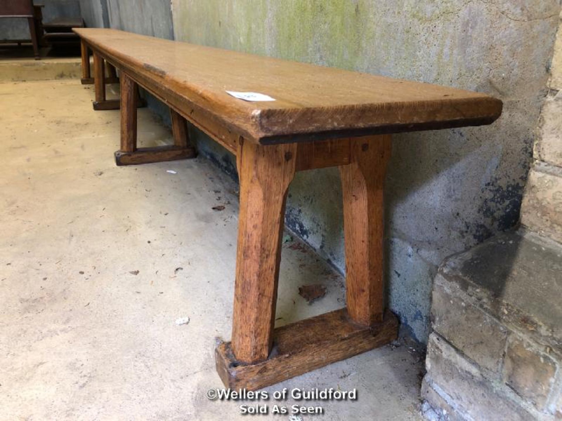 *PINE GYMNASIUM BENCH WITH 4 FEET - 4.1M L - Image 2 of 2