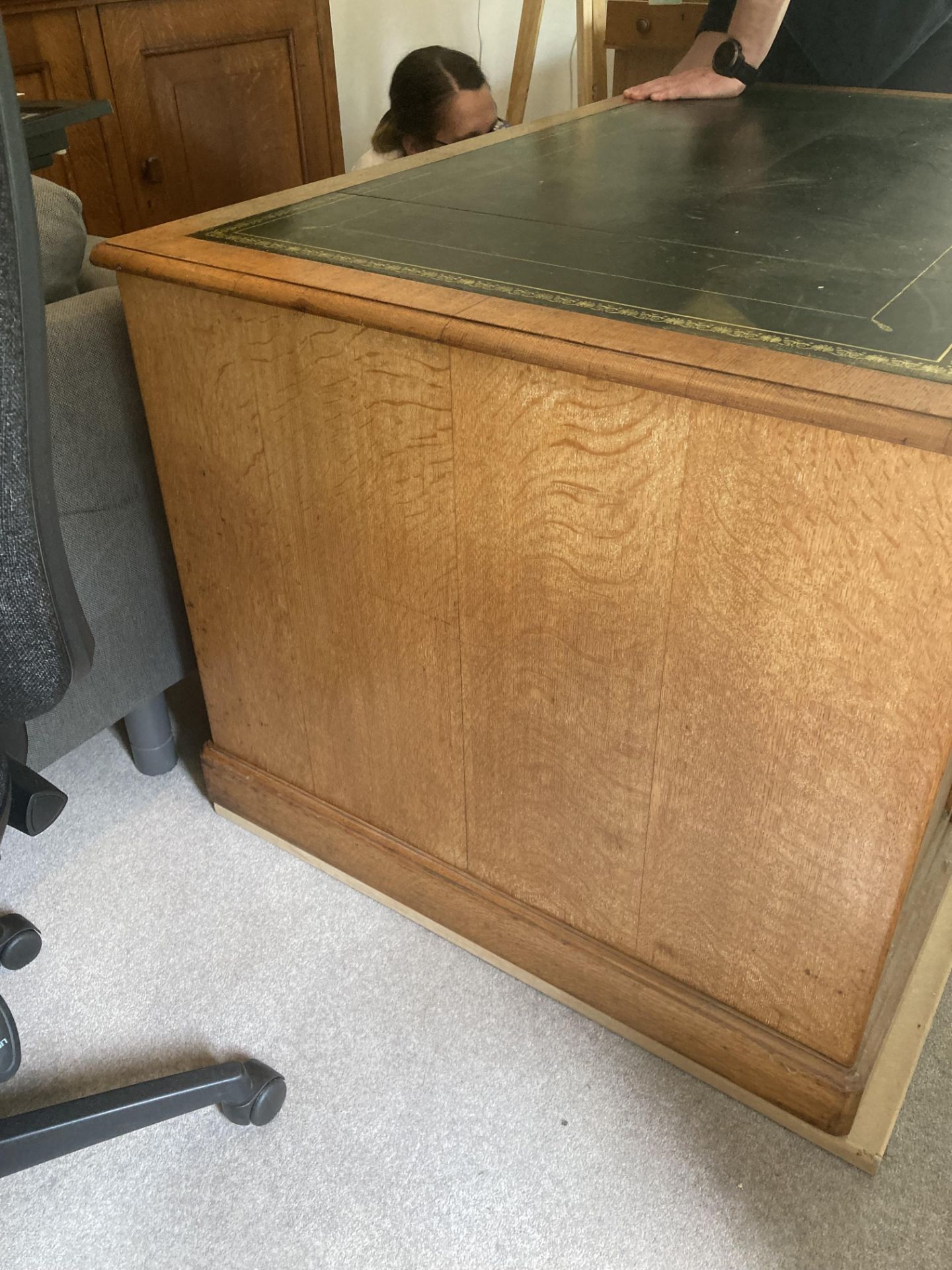 *PEDESTAL DESK WITH LEATHER INSERT, BY C. HINDLEY & SONS, 164 OXFORD ST, LONDON - Image 4 of 5