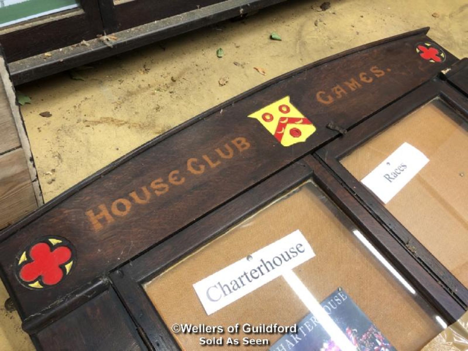 *HOUSE CLUB GAMES WALL HUNG DISPLAY BOARD (LOCKED WITHOUT KEY) - 1548.5CM TOTAL HIEGHT X 142CM W X - Image 2 of 3