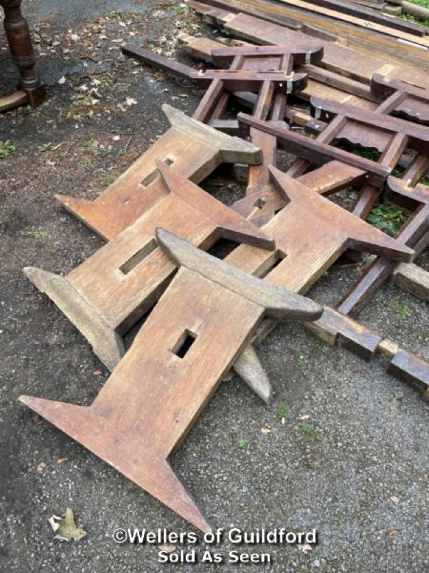 *JOB LOT OF REFECTORY TABLE SPARES - Bild 2 aus 4