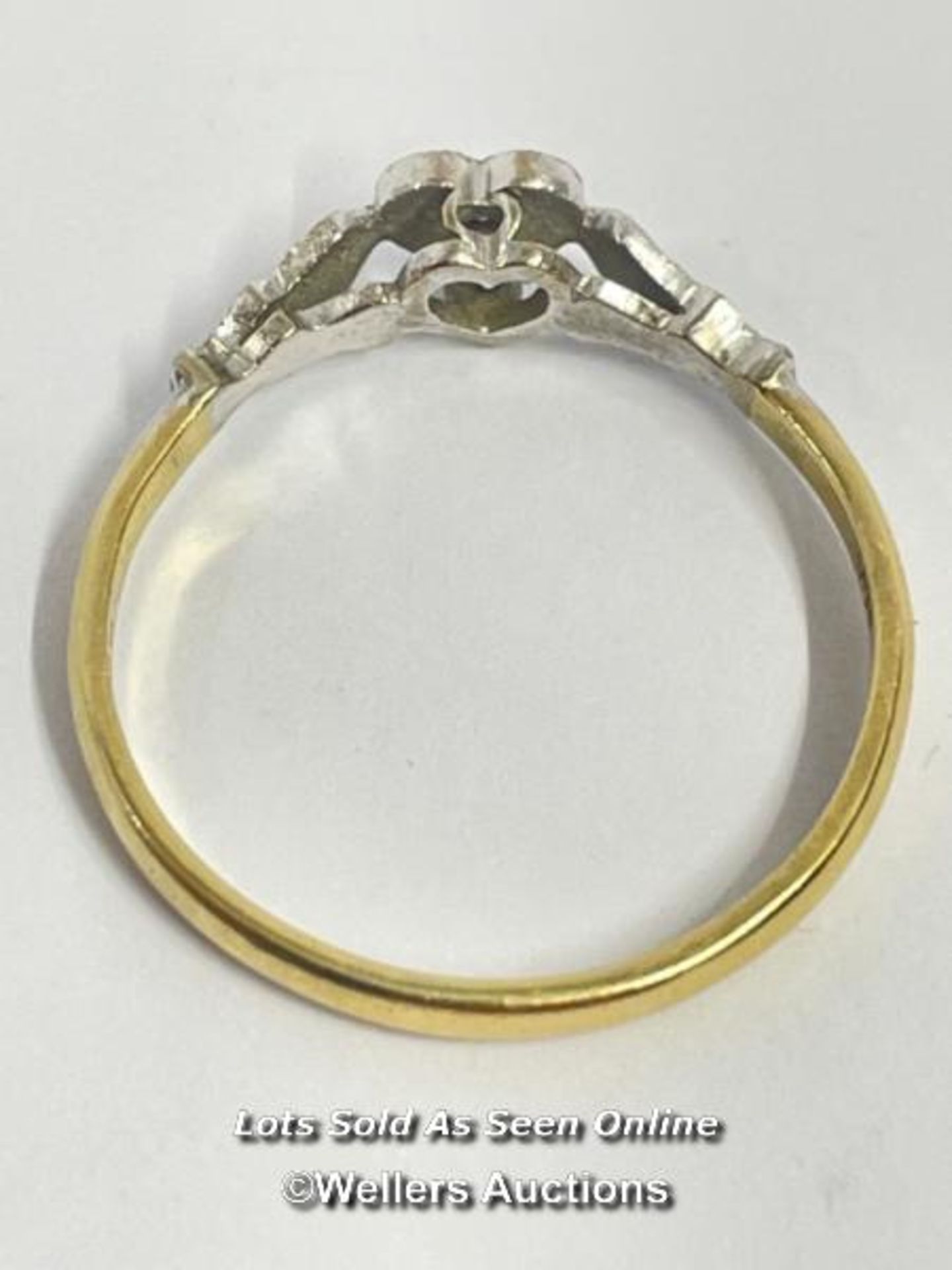 HEART MOTIF RING SET WITH A TINY SINGLE CUT DIAMOND IN HALLMARKED 18CT GOLD AND PLATINUM. HALLMARKES - Image 4 of 6