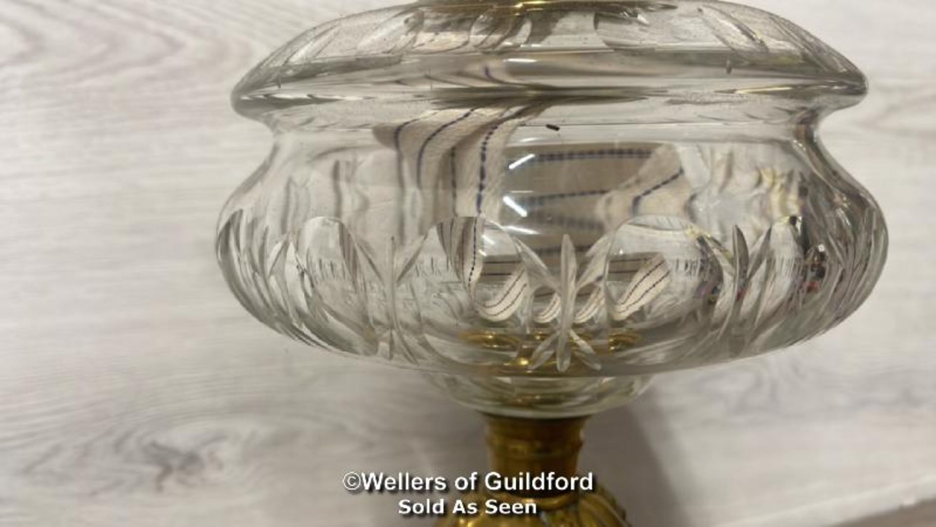 *F.S & CO BRASS OIL LAMP WITHOUT CHIMNEY, 40CM HIGH - Image 3 of 4