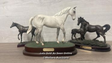 ROYAL DOULTON "DESERT ORCHID" 19CM HIGH WITH TWO MORE RESIN HORSE FIGURINES