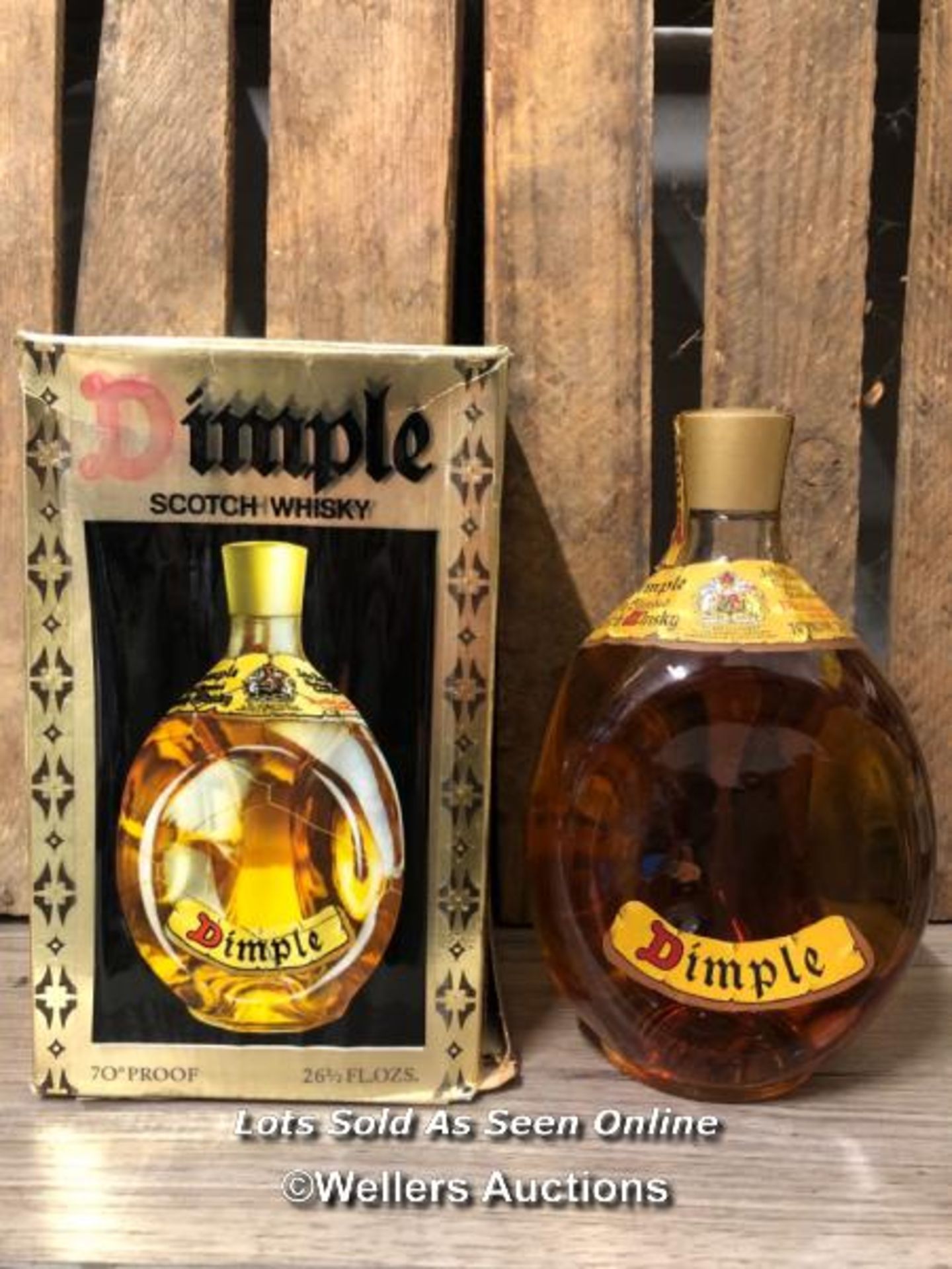 JOHN HAIG & CO. DIMPLE OLD BLENDED SCOTCH WHISKY, BOTTLED 1970'S, 75.7CL, 35% ABV, WITH ORIGINAL BOX