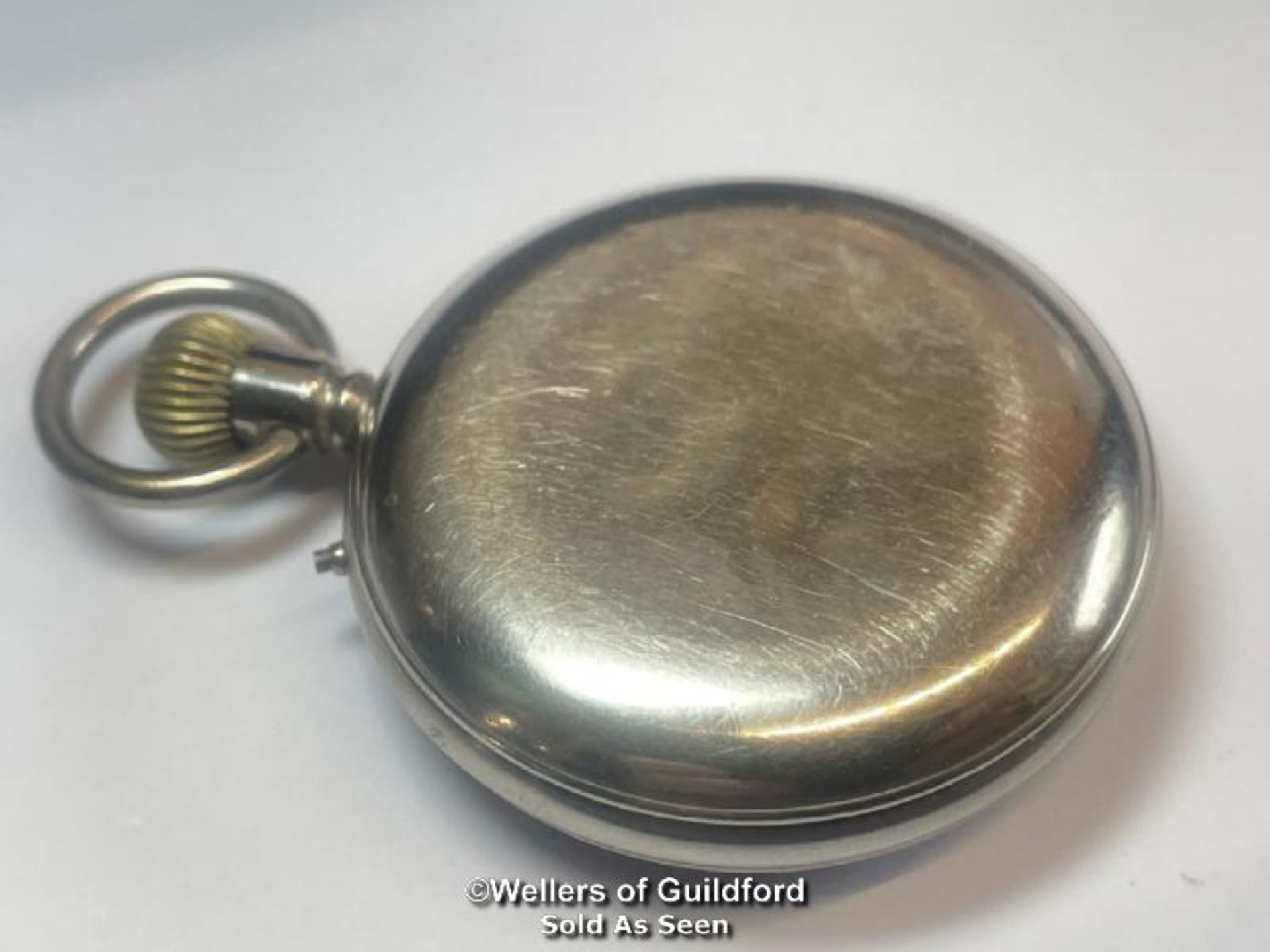 VINTAGE POCKET WATCH, IN WHITE METAL CASE (CASE DOES NOT APPEAR TO OPEN), TICKING WHEN WOUND, 4. - Bild 2 aus 2