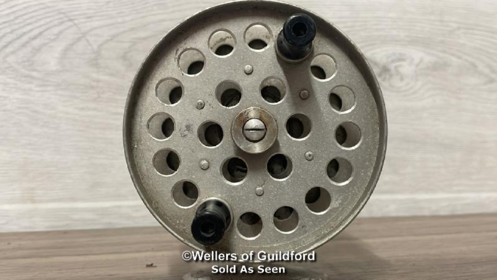 THREE VINTAGE FISHING REELS BY EVEREADY - Image 6 of 7