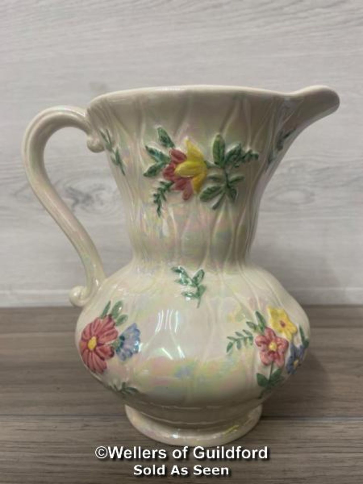 MAILING WARE LUSTRE JUG, 9" TALL IN EXCELLENT CONDITION - Image 2 of 3
