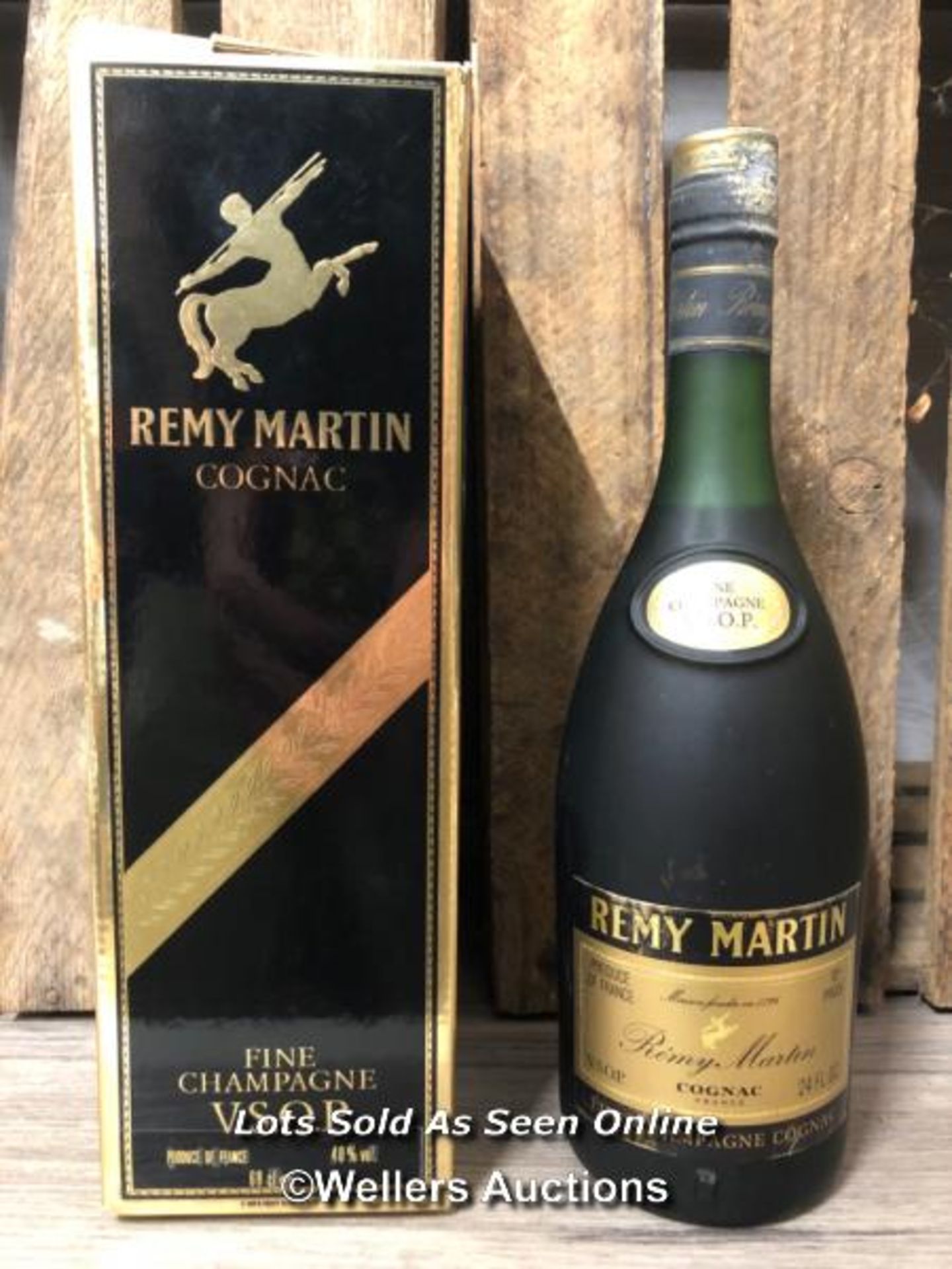 REMY MARTIN FINE CHAMPAGNE V.S.O.P COGNAC, VINTAGE BOTTLING, 68CL, 40% VOL, WITH ORIGINAL BOX