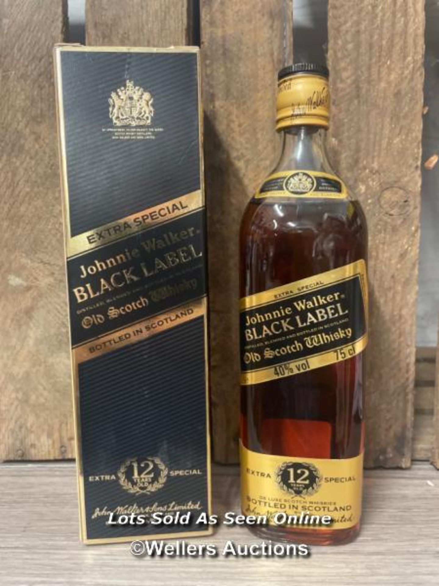 JOHNNIE WALKER BLACK LABEL 12 YEAR OLD OLD SCOTCH WHISKY, 40% VOL, 75CL, BOXED