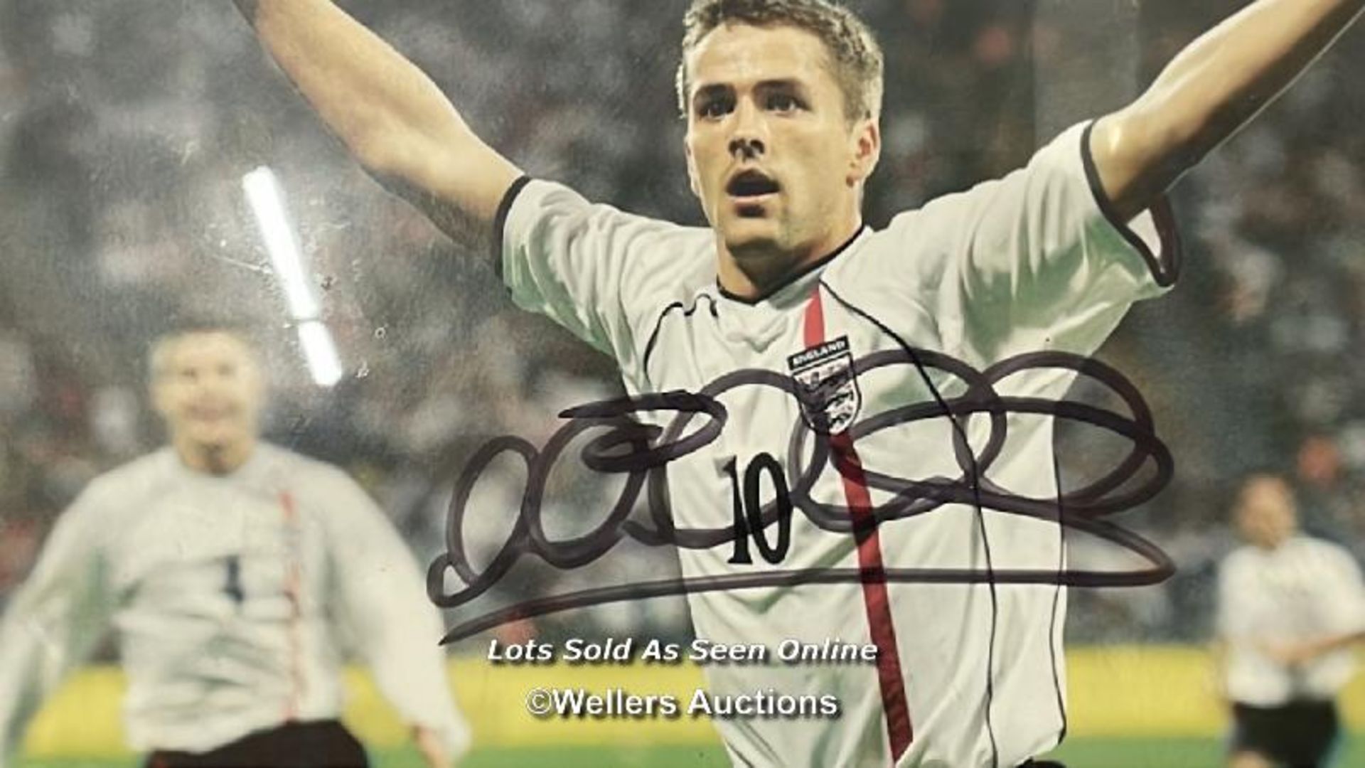 Michael Owen signed photo mounted with England First Day cover coin - Bild 2 aus 3