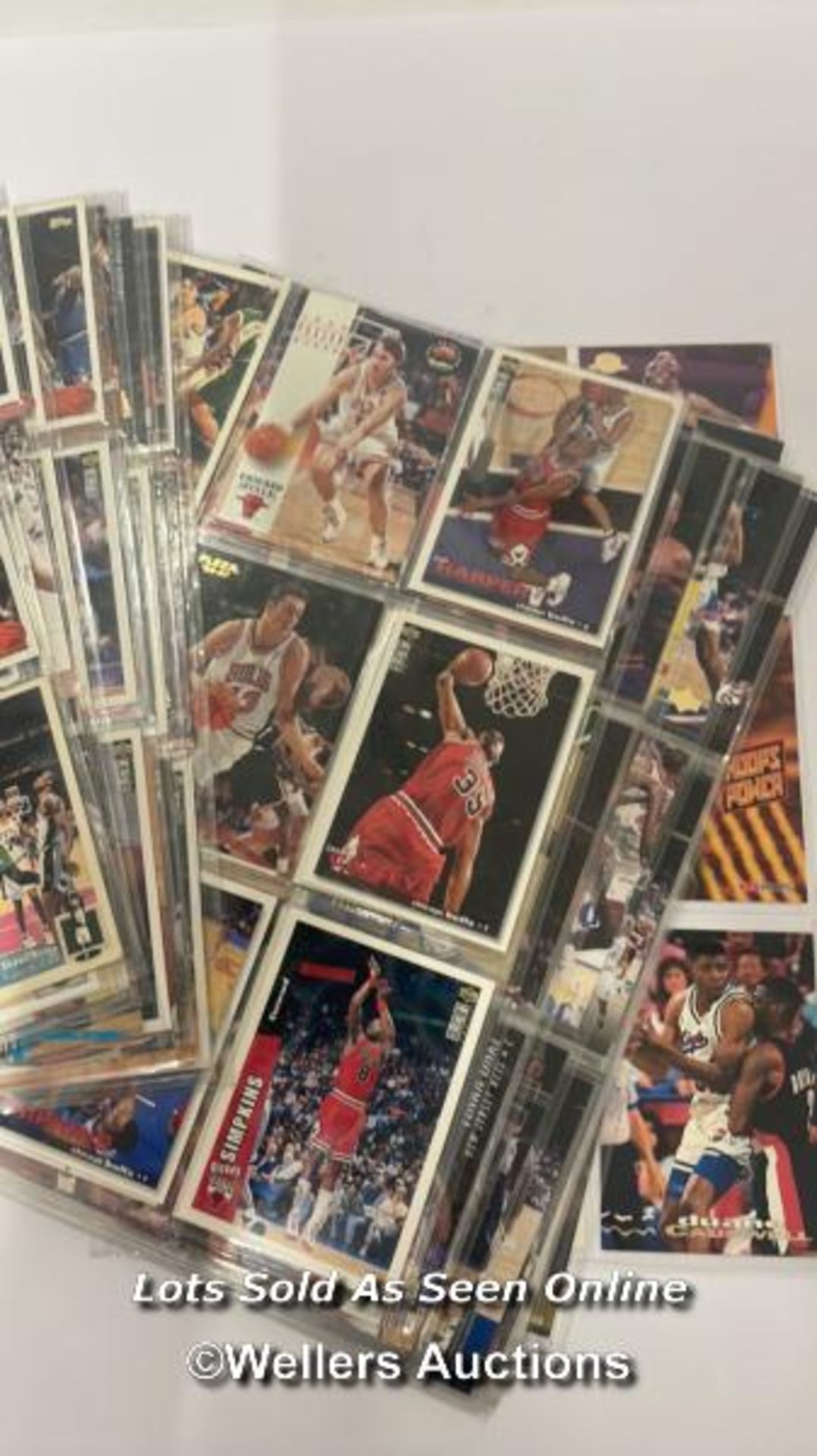 Basket Ball - 391 collectable basket ball cards by Topps Upper Deck and Skybox including Michael - Bild 23 aus 24