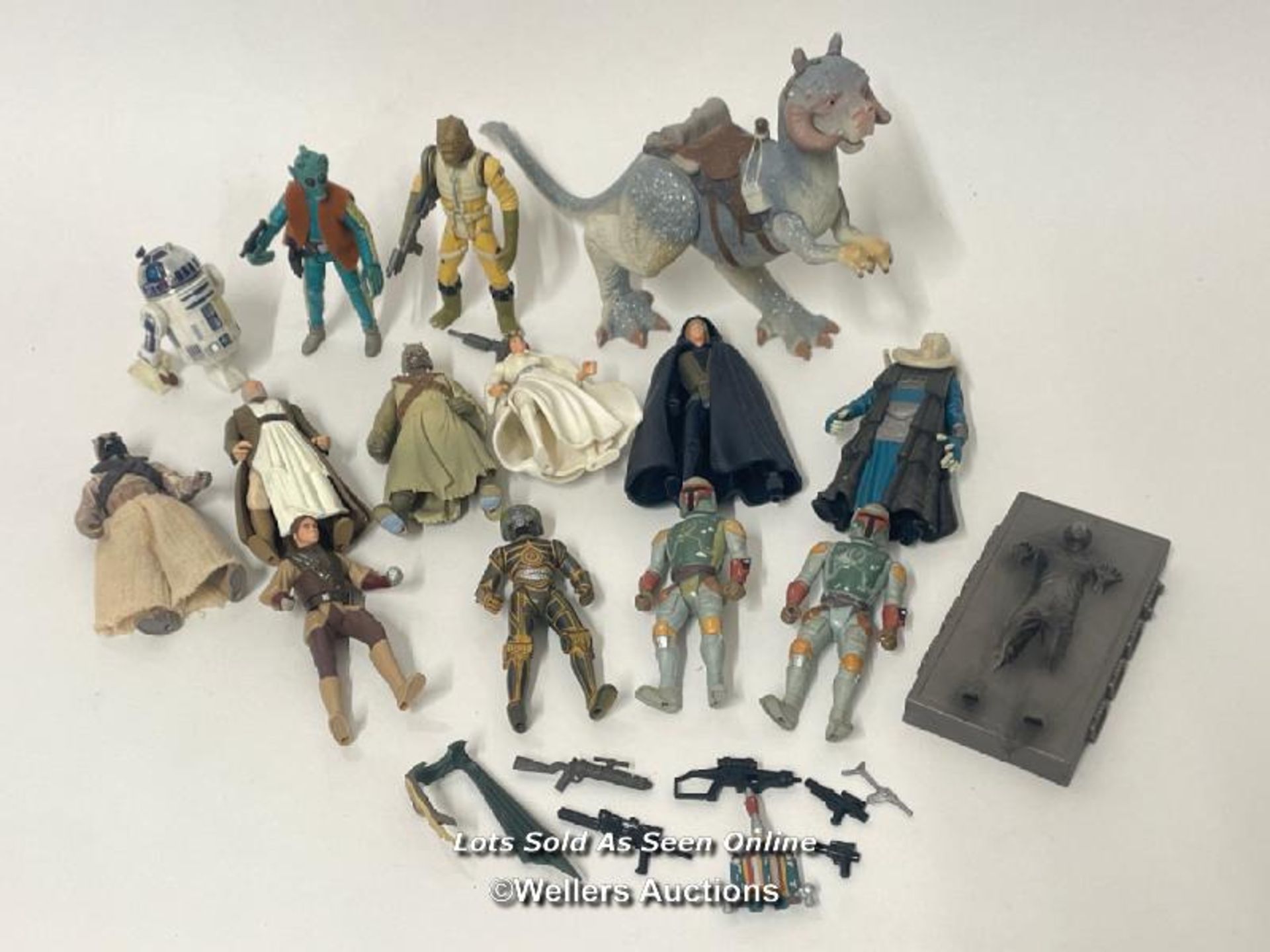 Assorted Star Wars Kenner and Hasbro modern 3 3/4" figures including Jedi Knight Luke with brown