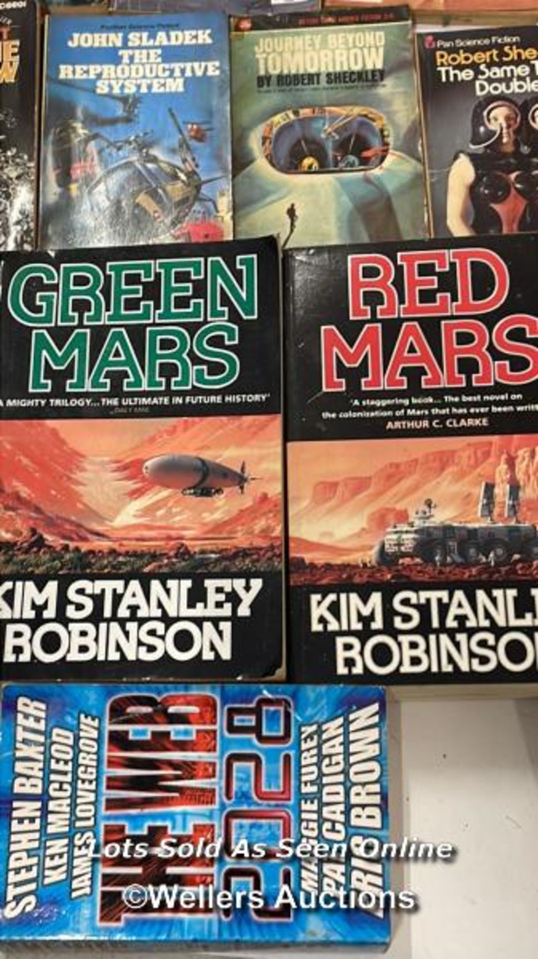 A large collection of Sci-Fi paperback books mainly Isaac Asimov with Science Fiction Analog and - Bild 9 aus 10