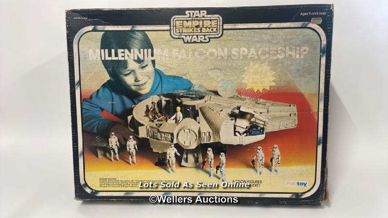 Palitoy vintage Empire Strikes Back Millennium Falcon vehicle, complete with manual and box. Sound - Image 14 of 16