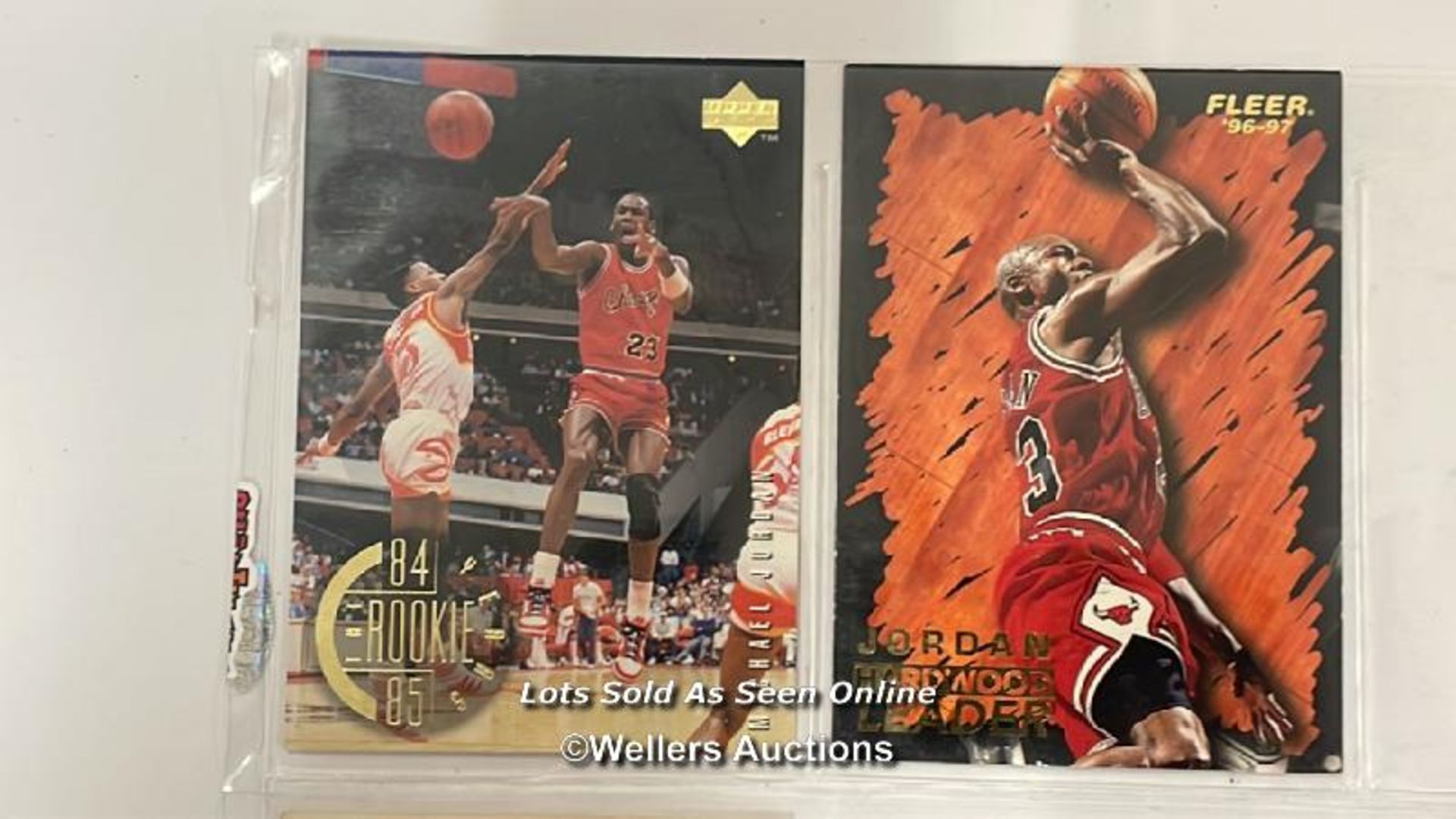 Basket Ball - 391 collectable basket ball cards by Topps Upper Deck and Skybox including Michael - Bild 2 aus 24