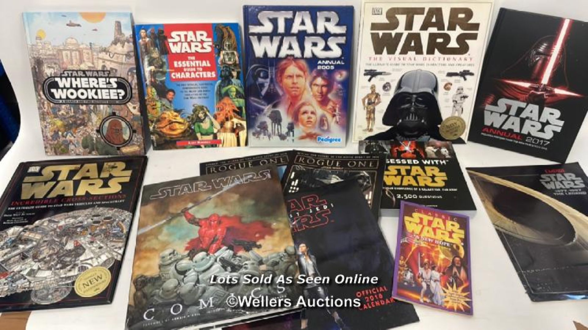 Star Wars books, annuals and calender including Star Wars Comics Art
