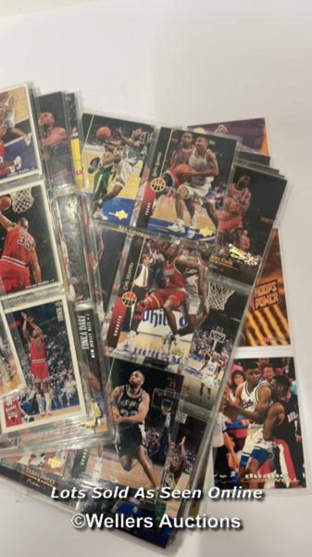 Basket Ball - 391 collectable basket ball cards by Topps Upper Deck and Skybox including Michael - Bild 24 aus 24