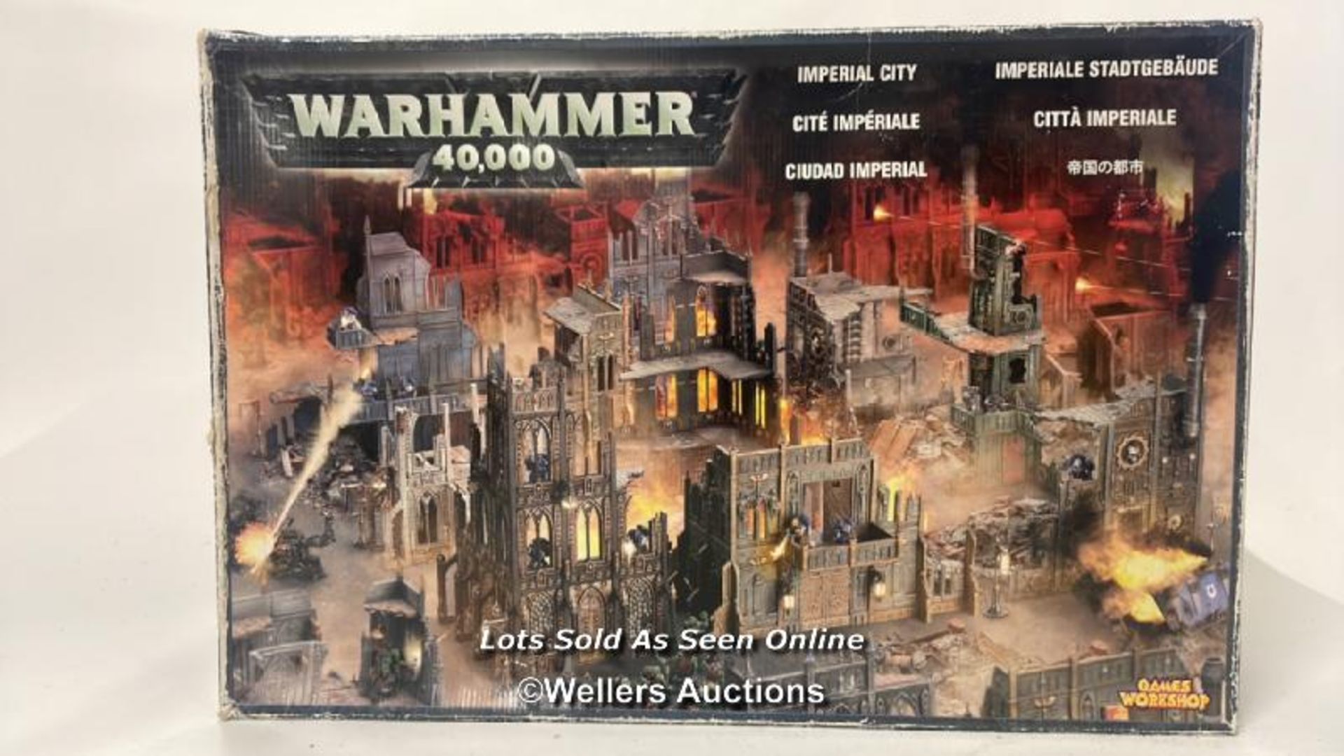 Games Workshop Warhammer 40,000 Imperial City, opened but unused with two sealed sets of figures, - Bild 2 aus 14