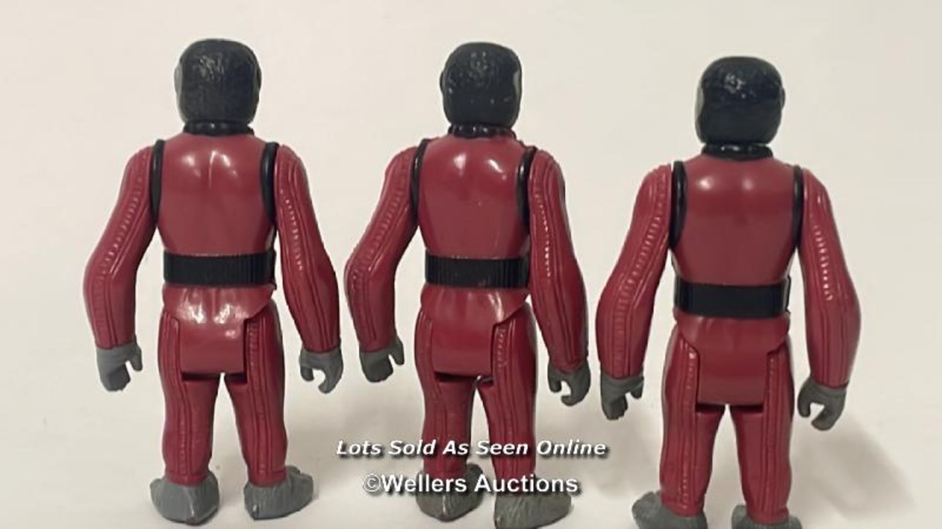 Four vintage Star Wars 3 3/4" figures to include Tusken Raider GMFGI 1977 with cape & weapon and - Image 8 of 8