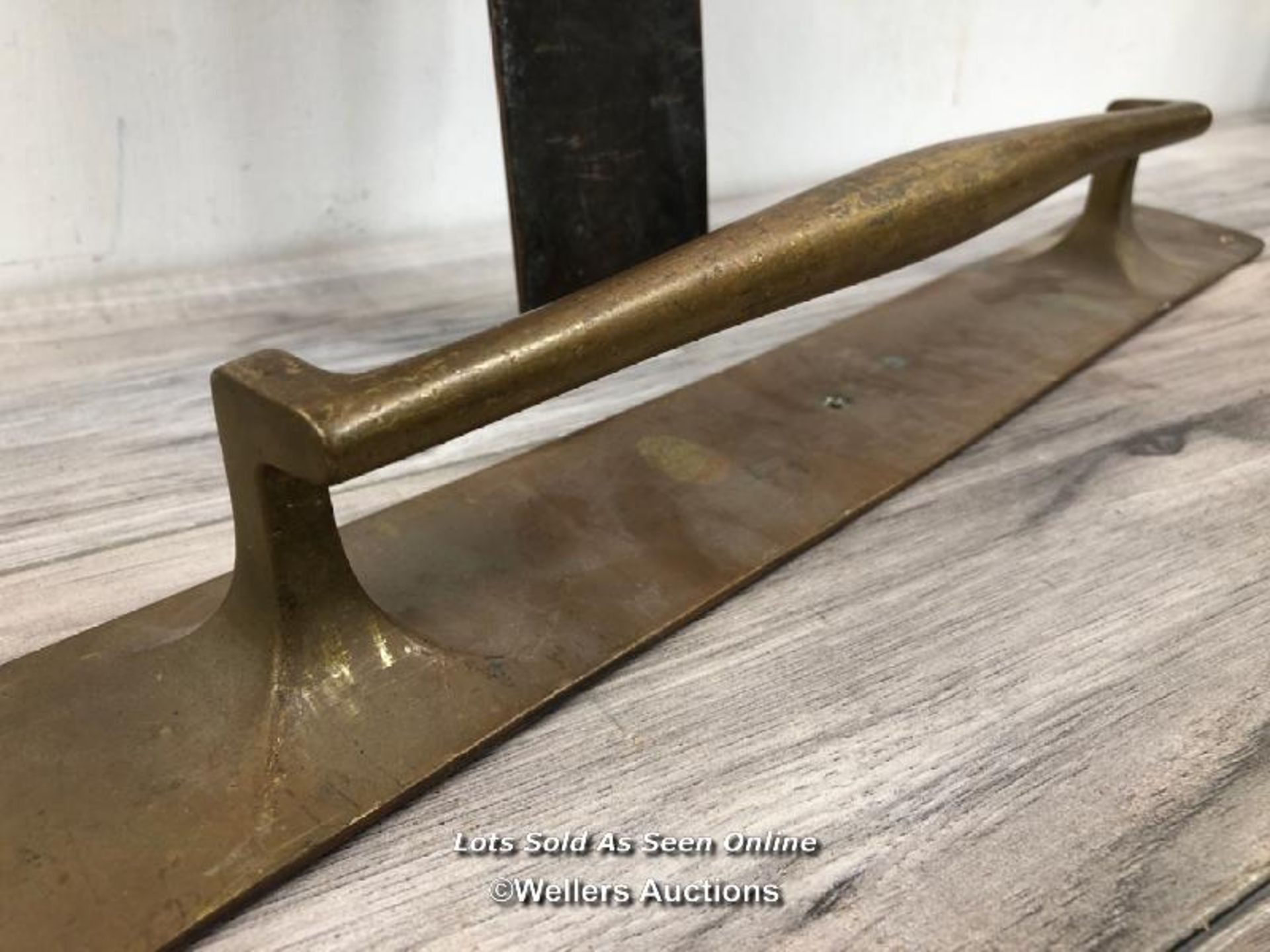 *MATCHING PAIR OF BRASS PULL HANDLES WITH FIVE COUNTERSUNK SCREW HOLES, 46CM (L) X 6.5CM (W) / - Image 3 of 3