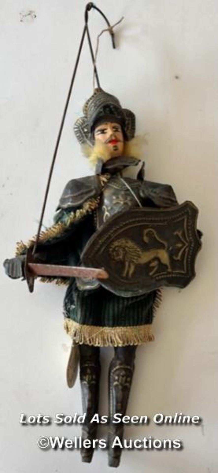 SPANISH VINTAGE PUPPET RINALDO WITH CERTIFICATO DI GARANZIA, 39CM (H) / COLLECTION LOCATION: