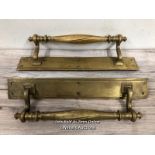 *MATCHING PAIR OF ORNATE BRASS PULL HANDLES, MOUNTED AGAINST BORDERED RECTANGULAR BACK PLATE, 38.5CM