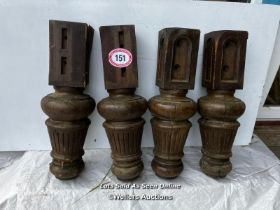 X4 EX-SNOOKER TABLE CORNER LEGS (BULBOUS FLUTED) IN SOLID OAK. SIZE 74CM X 23CM IN DIAMETER / ITEM