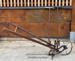 VINTAGE HANDPUSH HOE AND TWO LINING/EDGING TOOLS / COLLECTION LOCATION: PULBOROUGH (RH20), FULL