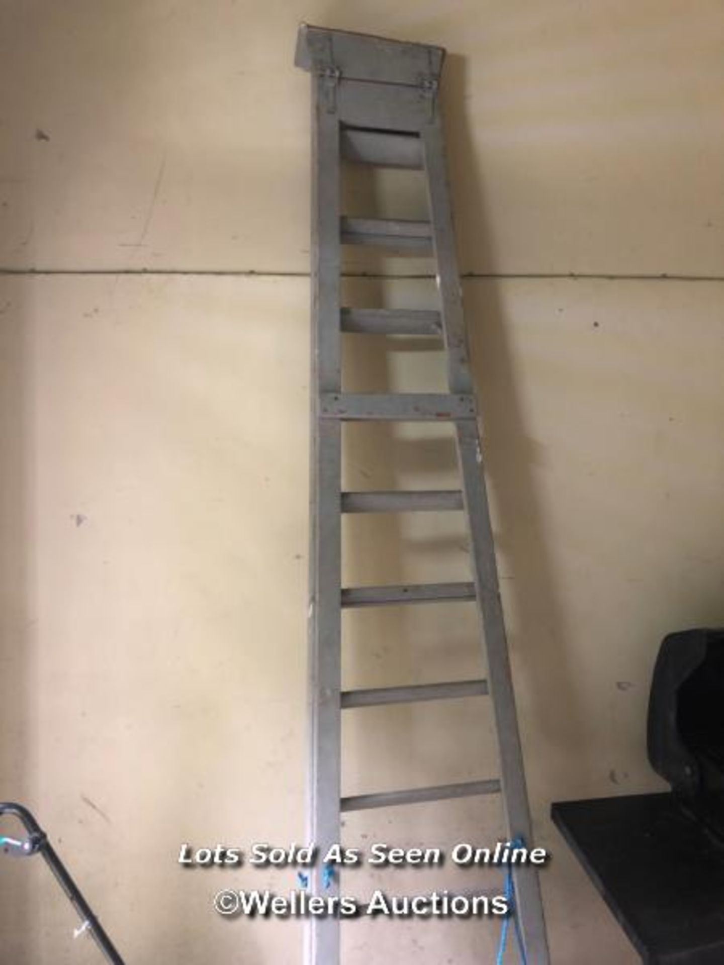 LARGE WOODEN LADDER, 280CM (H) / COLLECTION LOCATION: OLD WOKING DISTRICT RECREATION CLUB, 33