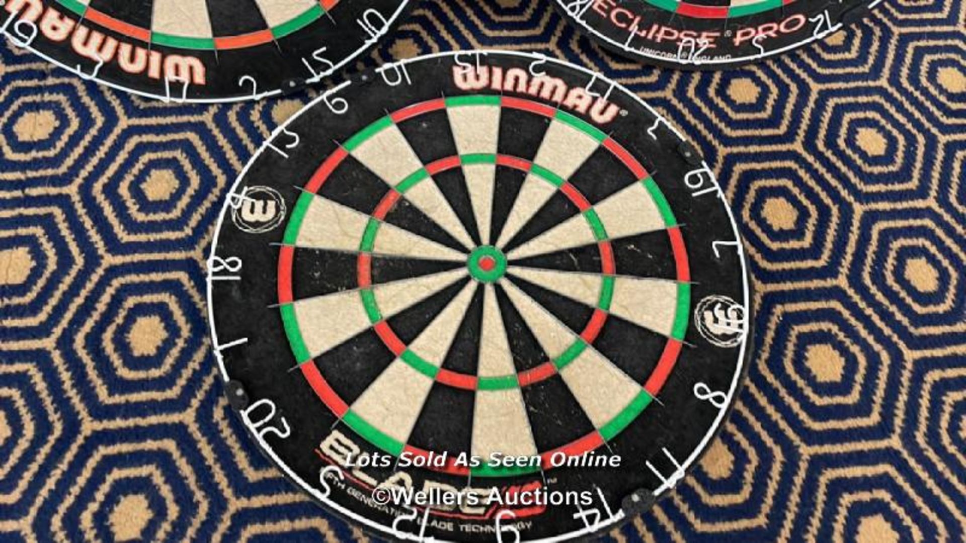 3X DARTBOARDS INCLUDING WINMAU BLADE 4/5 AND UNICORN ECLIPSE PRO, WITHOUT SURROUNDS / COLLECTION - Image 2 of 4
