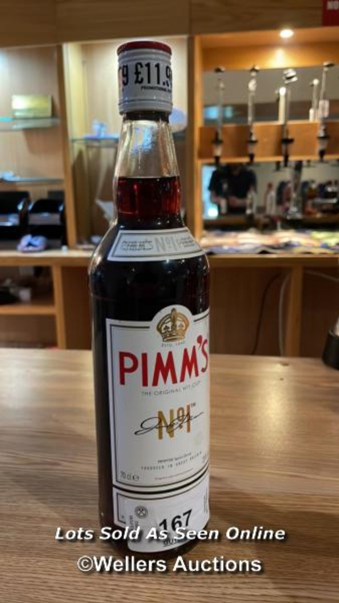 PIMMS NO. 1, 700ML, 25% VOL / COLLECTION LOCATION: OLD WOKING DISTRICT RECREATION CLUB, 33 WESTFIELD