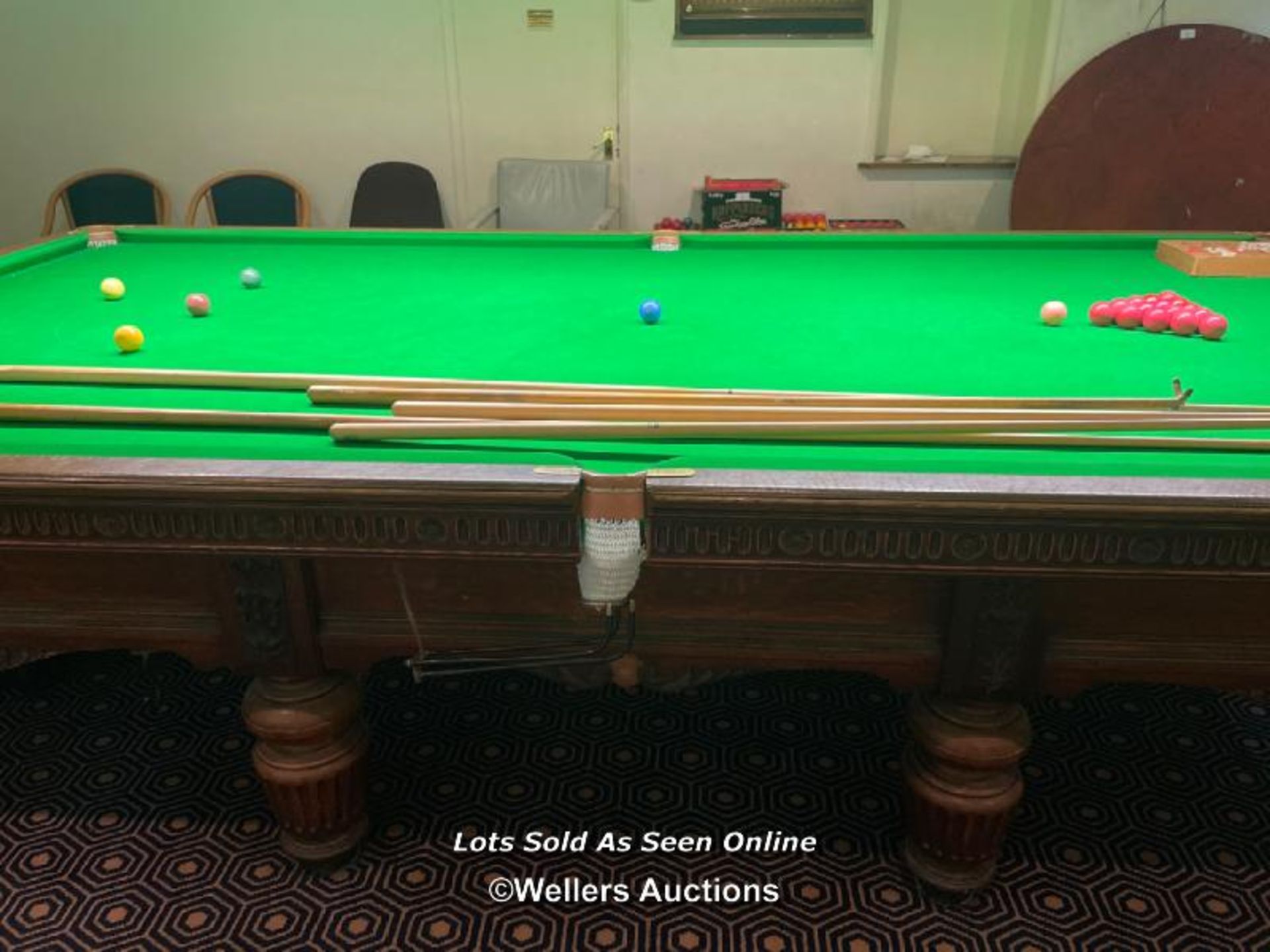 FULL SIZED SNOOKER TABLE BY THURSTON & CO. LTD, FITTED WITH THE LATEST STANDFAST LOW FAST MATCH - Image 7 of 10